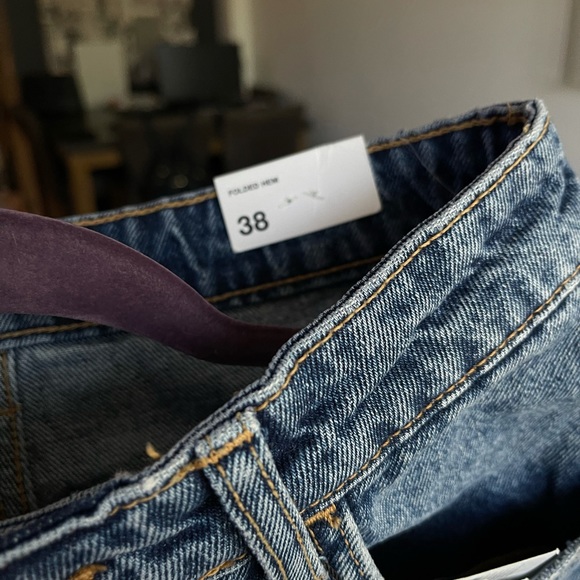 Brand new Zara jeans - Picture 4 of 9